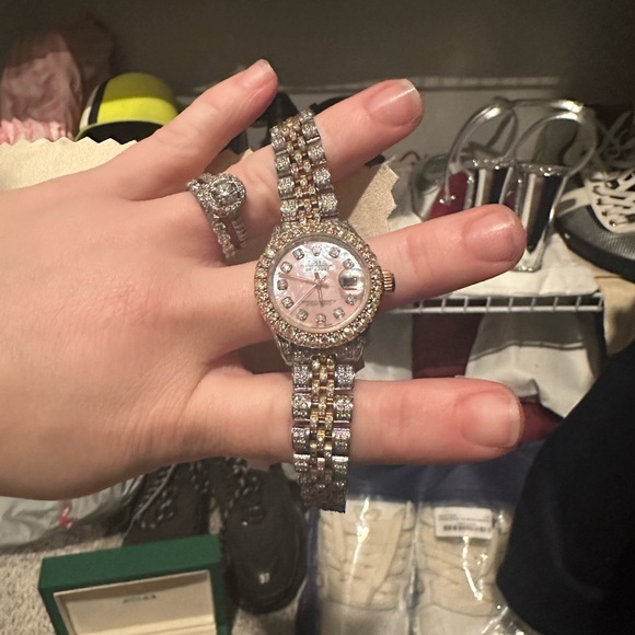 26mm women’s Rolex bust down watch - oyster pearl dial with diamonds bezel - Picture 12 of 16